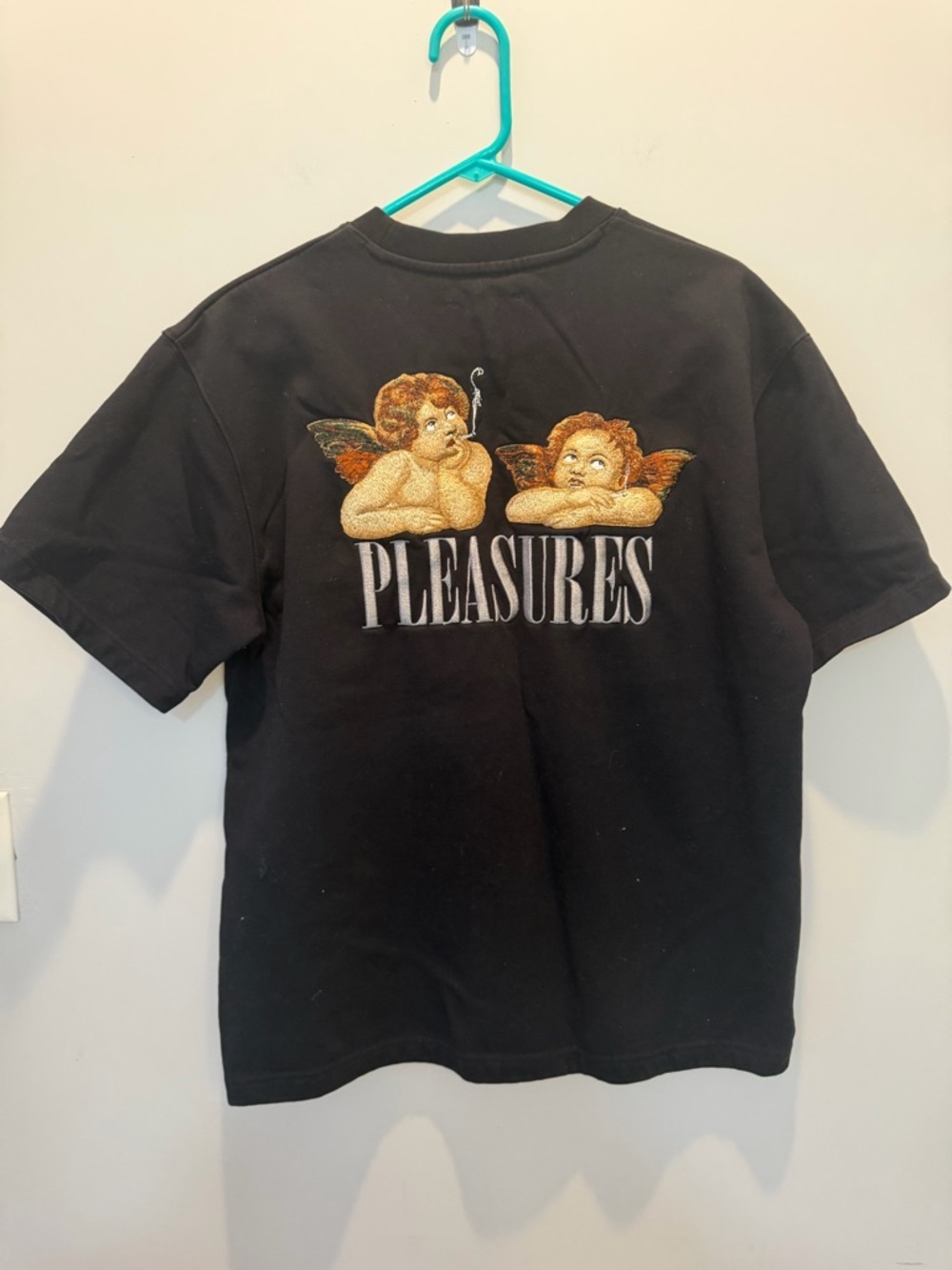 PLEASURES Black Tee with Red Logo Tag NWOT Medium - Picture 4 of 8